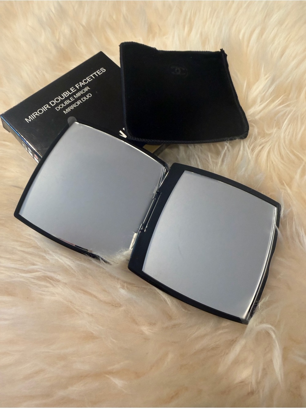 New Chanel Miroir Double Facettes Double Mirror Compact Black Vanity Accessory - Picture 4 of 6